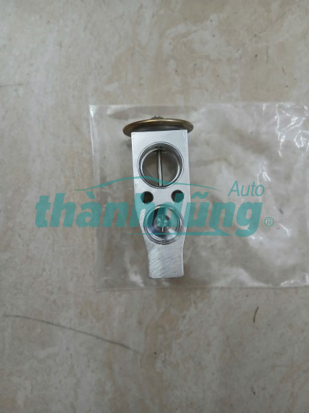 VAN TIẾT LƯU XE TOYOTA INNOVA | 4475009081