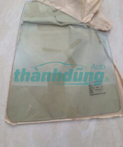 KÍNH HÔNG SAU PHẢI TOYOTA VIOS 2020 | 681230D301