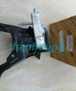 CAO SU CHÂN MÁY DẦU XE TOYOTA COROLLA CROSS | 123050T381