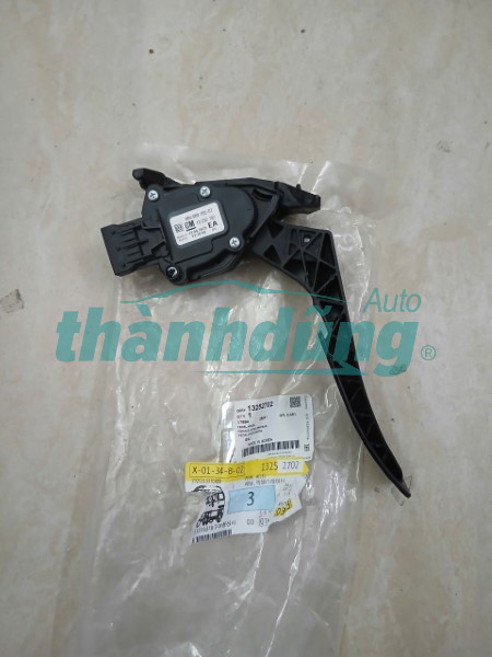 BÀN ĐẠP CHÂN GA CHEVROLET CRUZE LT 2010 | 13252702