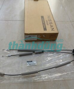 Ổ NGẬM KHÓA CỬA TRƯỚC PHẢI NISSAN NAVARA | 805004KD0A