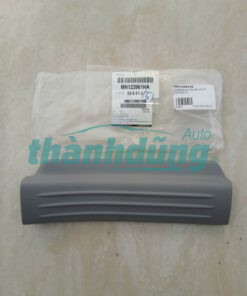 ỐP BẬC LÊN XUỐNG MITSUBISHI TRITON (L200) 2010 | MN123961