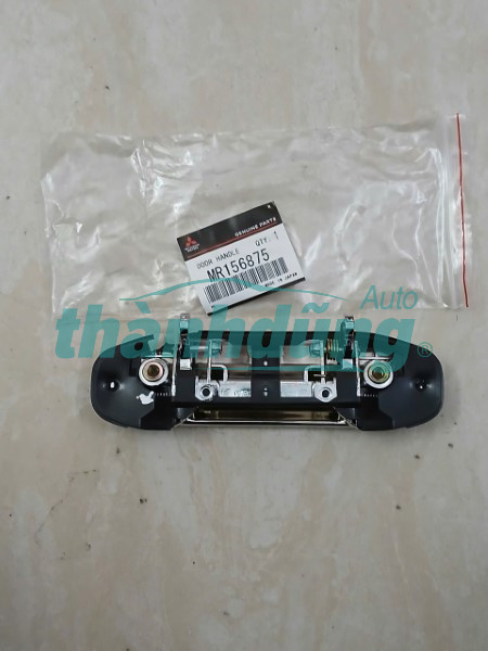 TAY MỞ CỬA NGOÀI XE MITSUBISHI PAJERO V46 | MR156876