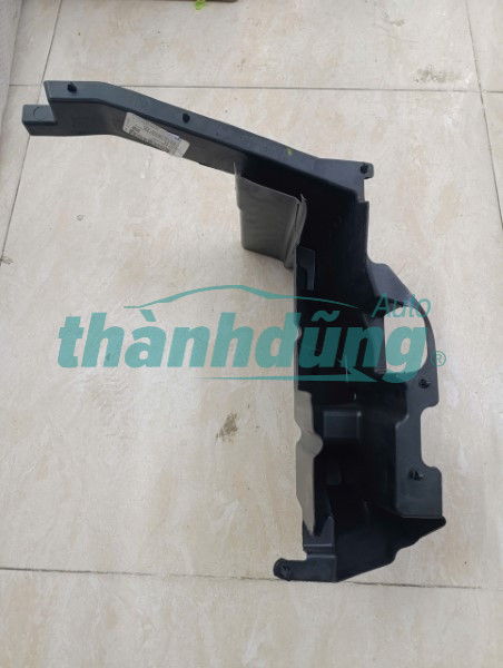 TẤM CHẮN GIÓ KÉT NƯỚC CHEVROLET TRAILBLAZER 2018 | 52073387