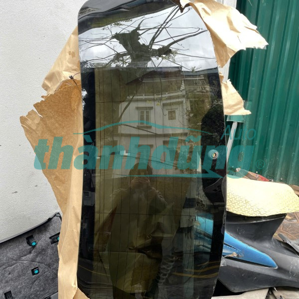 KÍNH CỐP HẬU XE MITSUBISHI XFORCE PREMIUM | 90300B030P