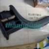 BỆ DẴM CHÂN HYUNDAI HD450 | 869307C000