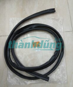 RON KHUNG CỬA TRƯỚC PHẢI FORD FOCUS 2011 | 4M51A20530BB5YYW