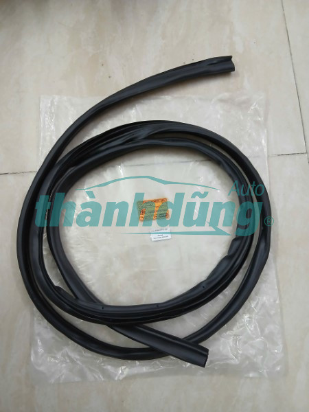 RON KHUNG CỬA TRƯỚC PHẢI FORD FOCUS 2011 | 4M51A20530BB5YYW