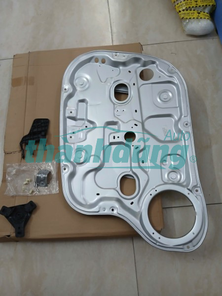 XƯƠNG LÊN KÍNH XE HYUNDAI AVANTE 2010 | 824812H000