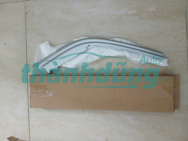 NẸP MẠ VIỀN ĐÈN PHA TOYOTA FORTUNER 2.8 2018 | 811160K860