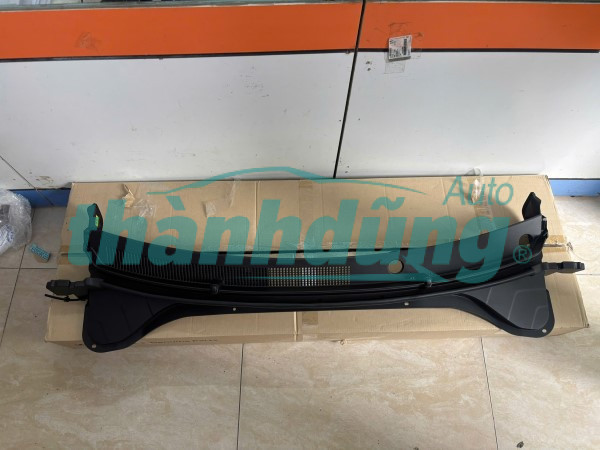 ỐP MÁNG NƯỚC CHÂN KÍNH XE HYUNDAI ELANTRA 2021 | 86150F2100