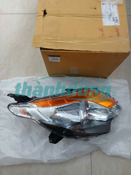 ĐÈN PHA MITSUBISHI TRITON PICKUP | 8301C732