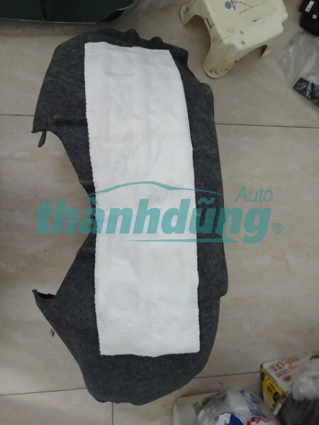 LÒNG DÈ CHẮN BÙN SAU PHỤ FORD FOCUS | BM51A278B50CA
