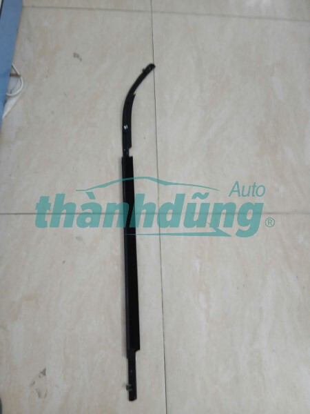 NẸP CHÂN KÍNH SAU MAZDA 3 2016 | BPF850660