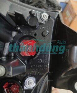 ĐÈN HẬU TOYOTA LAND CRUISER FJ150 | 8155160C30