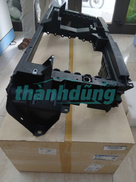 XƯƠNG ĐỠ DÀN NÓNG KÉT NƯỚC FORD EVEREST 2022 | MB3B8473BE