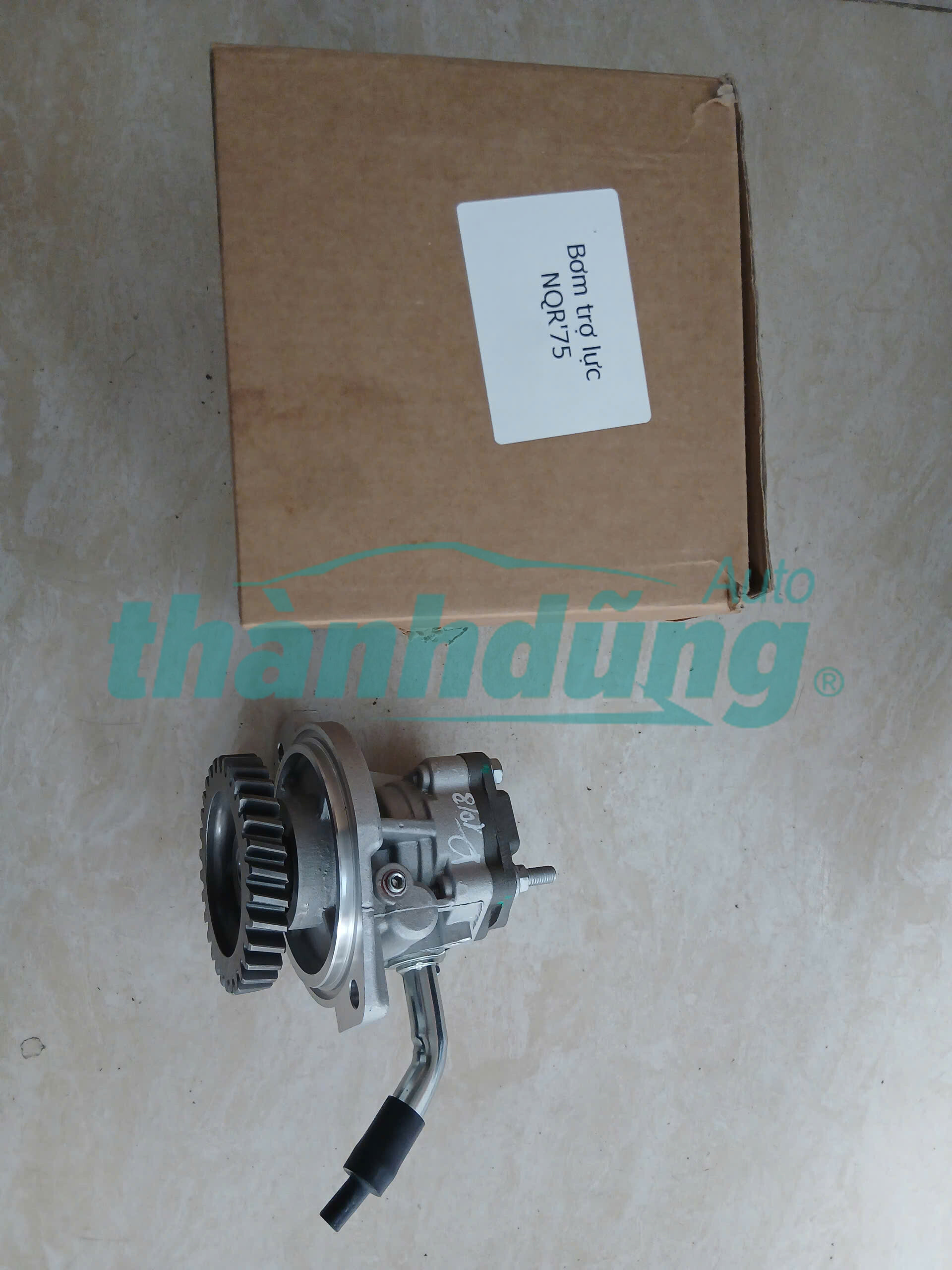 BƠM TRỢ LỰC LÁI XE ISUZU QKR90 | 8980067935