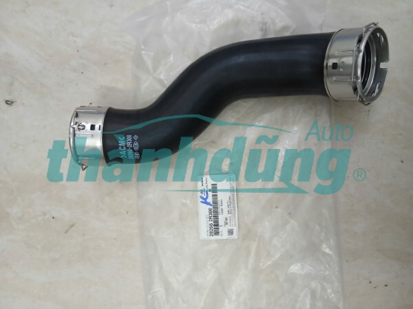 ỐNG GIÓ KÉT TURBO VÀO BƯỚM GA KIA CARNIVAL 2.2 | 282662R300