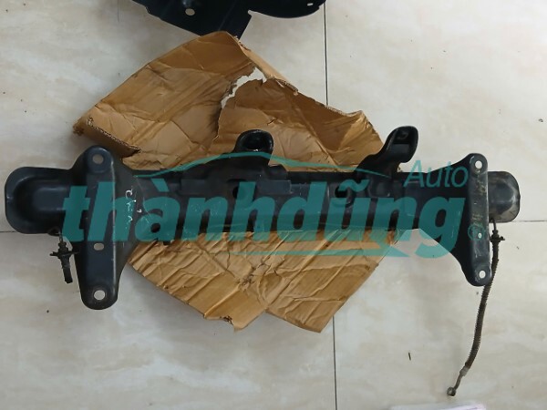 GIÁ TREO CẦU TRƯỚC HYUNDAI PORTER 2 2008 | 542104F000