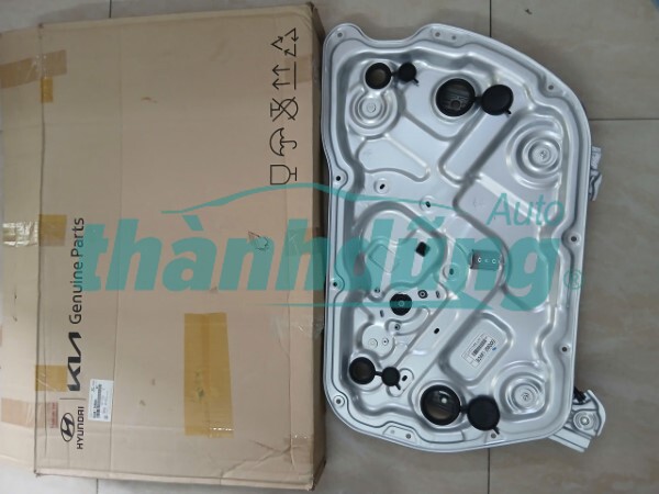 COMPA NÂNG KÍNH TRƯỚC HYUNDAI GENESIS 2013 | 824812M000