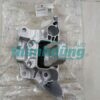 CHÂN MÁY HỘP SỐ XE PEUGEOT 2008 2021 | 9824312980